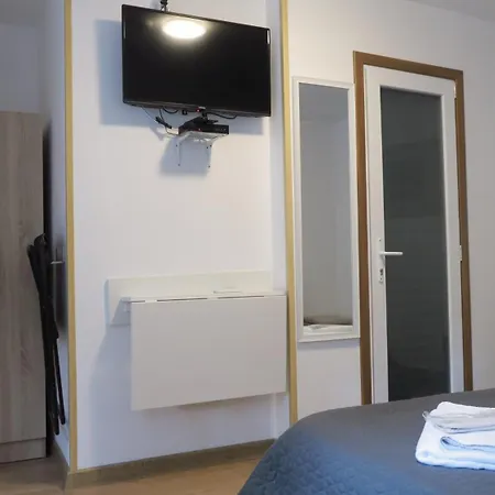 Aeroport - Relax Casa Victoria Apartment Otopeni Room photo