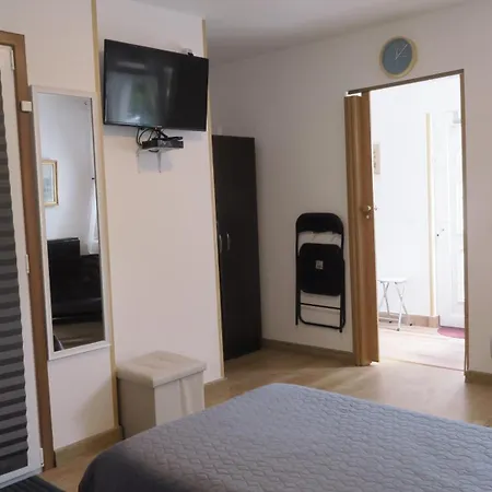 Aeroport - Relax Casa Victoria Apartment Otopeni Room photo