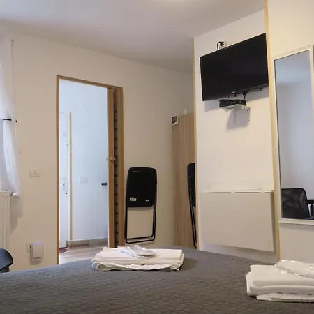 Aeroport - Relax Casa Victoria Apartment Otopeni Room photo